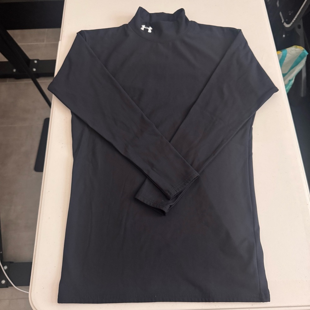 Under Armour Black Long Sleeve Tee